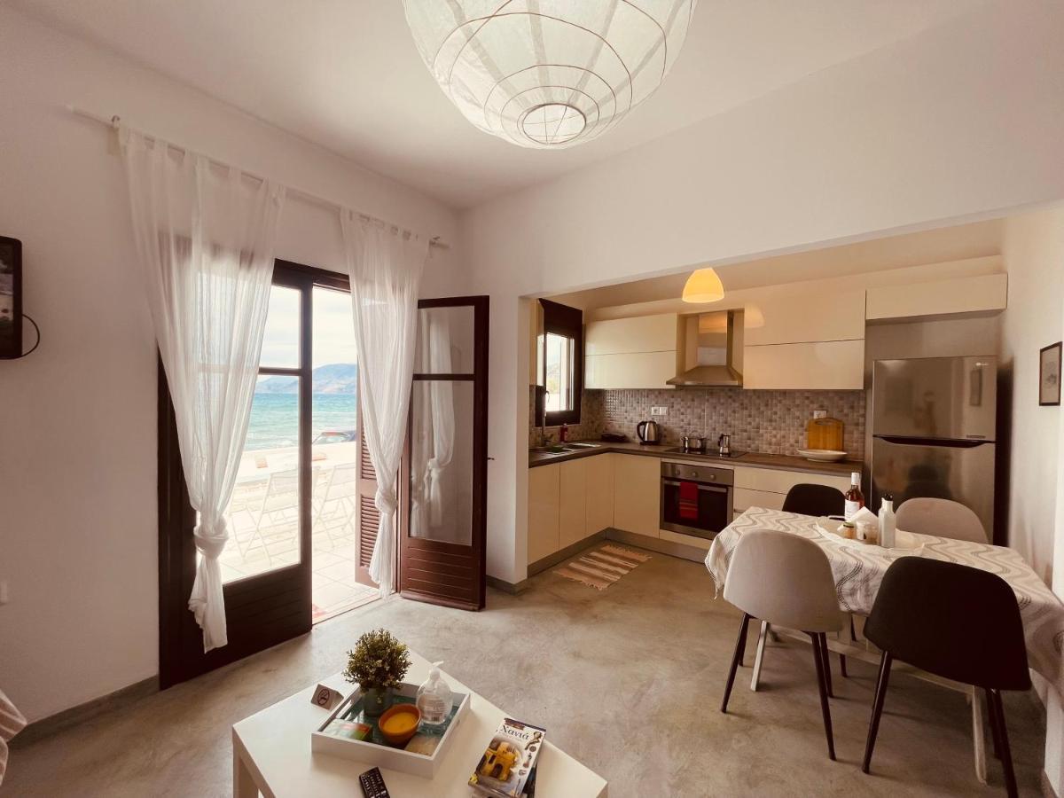 Villa Waves House à Kíssamos Extérieur photo